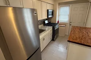 528 Random Rd, Baltimore, MD 21229 - Photo 6