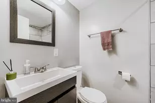 2609 E Fairmount Ave, Baltimore, MD 21224 - Photo 26