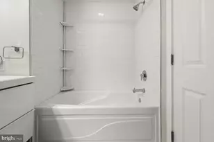 943 N Patterson Park Ave, Baltimore, MD 21205 - Photo 18