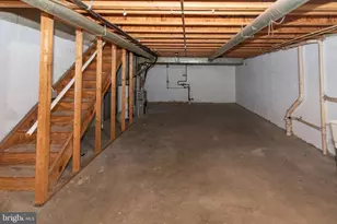 1009 Hillman St, Baltimore, MD 21202 - Photo 32