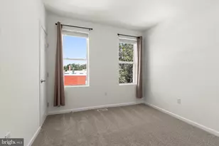 858 W 32nd St, Baltimore, MD 21211 - Photo 24