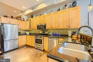 542 E Clement Street E, Baltimore, MD 21230 - Photo 14