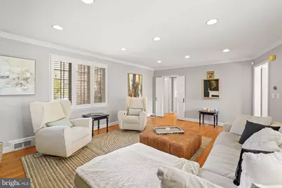 212 Saint Dunstans Road, Baltimore, MD 21212 - Photo 8