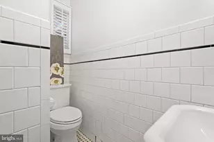 212 St Dunstans Rd, Baltimore, MD 21212 - Photo 10