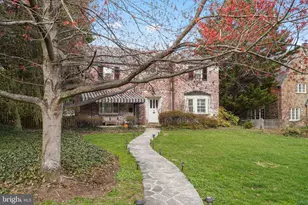 212 St Dunstans Rd, Baltimore, MD 21212 - Photo 1