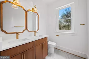 1202 Bolton St, Baltimore, MD 21217 - Photo 16