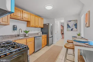 1824 E Lombard St, Baltimore, MD 21231 - Photo 10