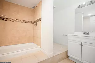 2946 Wyman Pkwy, Baltimore, MD 21211 - Photo 24