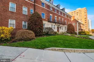 101 W 39th St, Baltimore, MD 21210 - Photo 2