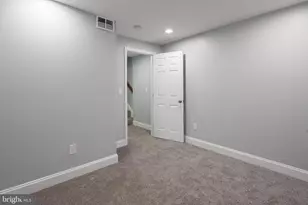 2527 Fait Ave, Baltimore, MD 21224 - Photo 32