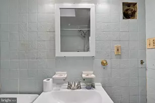 528 Sunset Rd, Baltimore, MD 21223 - Photo 12