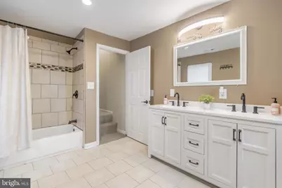 1235 N Bond Street, Baltimore, MD 21213 - Photo 12