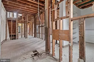 109 E 33rd St, Baltimore, MD 21218 - Photo 8