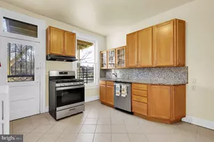 2511 N Calvert St, Baltimore, MD 21218 - Photo 10