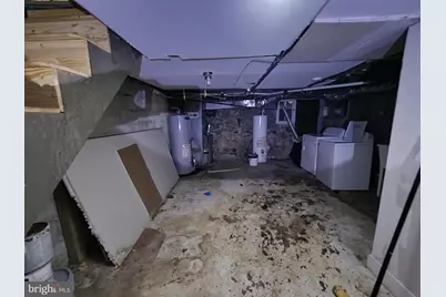 1115 Bonaparte Avenue, Baltimore, MD 21218 - Photo 22