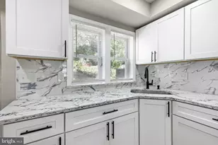 3725 Overview Rd, Baltimore, MD 21215 - Photo 6