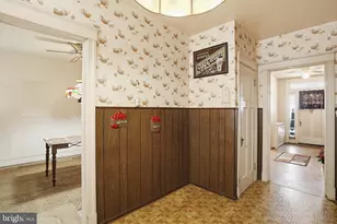 4308 Parkside Dr, Baltimore, MD 21206 - Photo 12