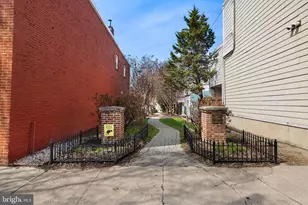 908 S Potomac St, Baltimore, MD 21224 - Photo 32