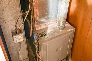 3830 10th St, Baltimore, MD 21225 - Photo 12