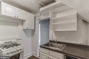 2218 Roslyn Ave, Baltimore, MD 21216 - Photo 6