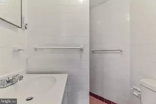 2218 Roslyn Ave, Baltimore, MD 21216 - Photo 28