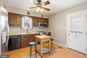 405 Nottingham Rd, Baltimore, MD 21229 - Photo 6