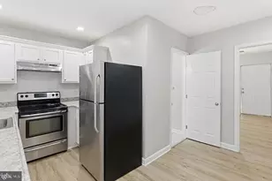 2429 Barclay St, Baltimore, MD 21218 - Photo 4