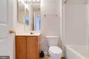 607 Gold St, Baltimore, MD 21217 - Photo 40