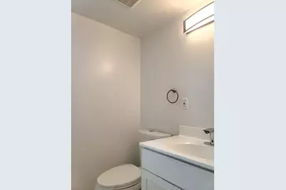 1328 N Kenwood Avenue, Baltimore, MD 21213 - Photo 12
