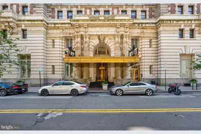 1 E Chase Street #1008, Baltimore, MD 21202 - Photo 40