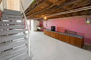 2709 E Hoffman St, Baltimore, MD 21213 - Photo 30