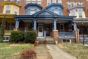2811 N Calvert St, Baltimore, MD 21218 - Photo 1