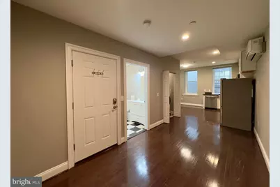 208 E Redwood Street #4B, Baltimore, MD 21202 - Photo 2
