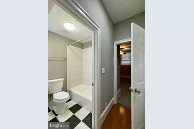 7 W Mulberry Street #01, Baltimore, MD 21201 - Photo 16