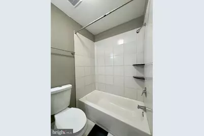 7 W Mulberry Street #01, Baltimore, MD 21201 - Photo 18