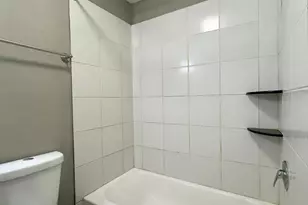 7 W Mulberry St, Baltimore, MD 21201 - Photo 18