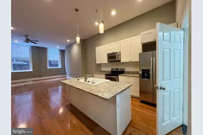 7 W Mulberry Street #01, Baltimore, MD 21201 - Photo 4