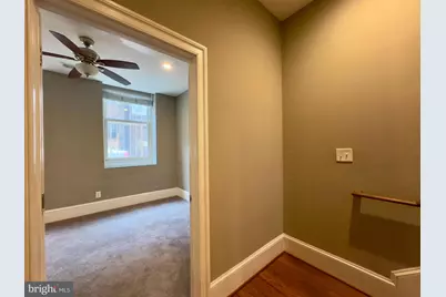 7 W Mulberry Street #04, Baltimore, MD 21201 - Photo 8