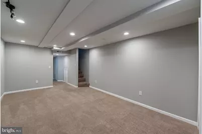 443 N Milton Avenue, Baltimore, MD 21224 - Photo 18