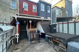 307 S Mount St, Baltimore, MD 21223 - Photo 16