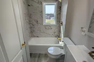 3841 Shannon Dr, Baltimore, MD 21213 - Photo 6