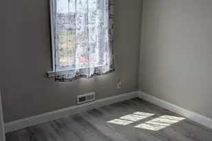 3841 Shannon Dr, Baltimore, MD 21213 - Photo 8
