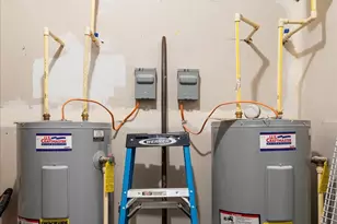 3701 E Lombard St, Baltimore, MD 21224 - Photo 16