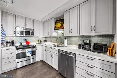 4100 N Charles Street #914, Baltimore, MD 21218 - Photo 16