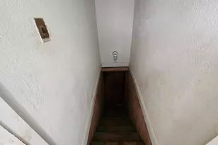 3821 Stokes Dr, Baltimore, MD 21229 - Photo 16