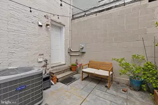 1729 Bank St, Baltimore, MD 21231 - Photo 16