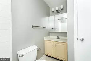 17 W Hill St, Baltimore, MD 21230 - Photo 22