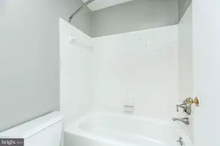 17 W Hill St, Baltimore, MD 21230 - Photo 18