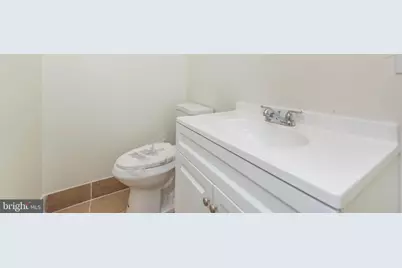 1640 N Broadway, Baltimore, MD 21213 - Photo 12