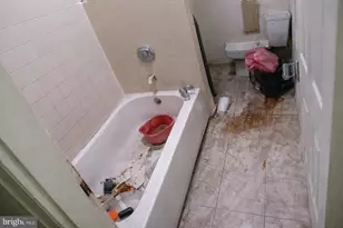 1818 N Milton Ave, Baltimore, MD 21213 - Photo 12